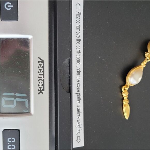 Earrings Vintage Etruscan Style Matte Gold Tone Faux Pearl Earrings #0120 - Picture 9 of 9